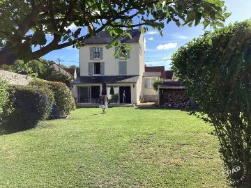 Location Appartement Place du Commandant Roussel, Meulan en Yvelines