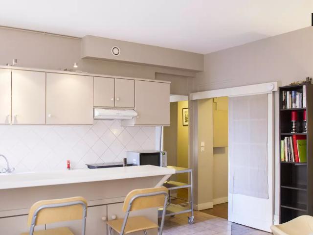 Location Appartement Place du Commerce, Paris