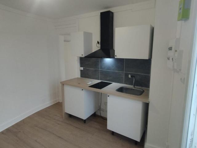 Location Appartement Place du Colonel Fabien, Montereau Fault Yonne