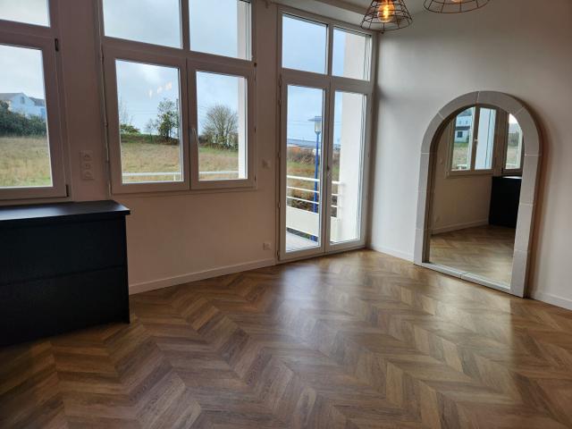 Location Appartement Place du Général Leclerc, Lannilis