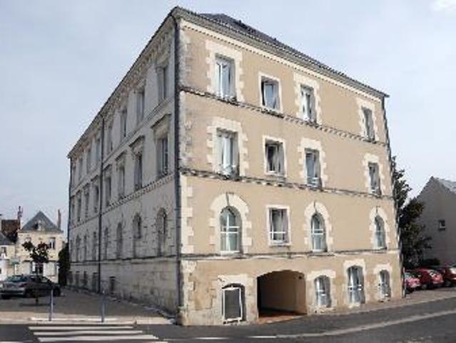 Location Appartement Place du Lion d'Or, Châtillon sur Indre