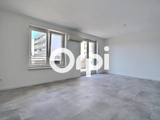 Location Appartement Place du Maire Wendling, Schweighouse sur Moder