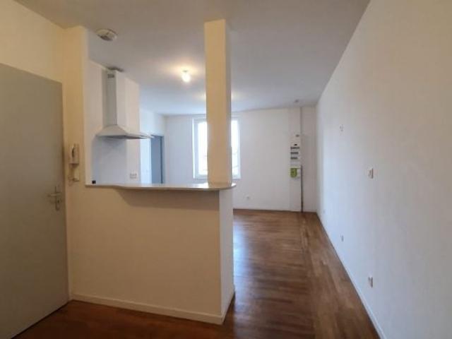 Location Appartement Place du Marché, Chauvigny