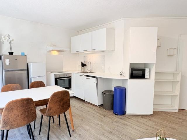 Location Appartement Place du Millénaire, Montpellier