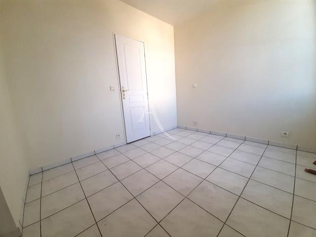 Location Appartement Route de Longpont, Sainte Geneviève des Bois