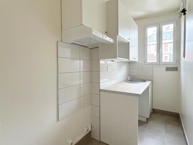 Location Appartement Place du Square Pierre de Geyter, Saint Denis