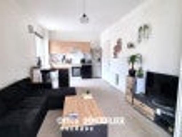 Location Appartement Place Étienne Biron, Mas Grenier