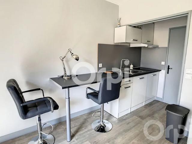 Location Appartement Place Francheville, Périgueux