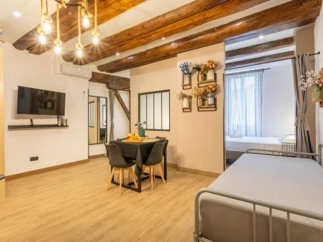 Location Appartement Place Francis Chirat, Marseille