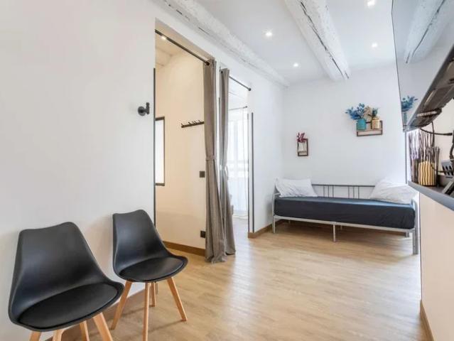 Location Appartement Place Francis Chirat, Marseille