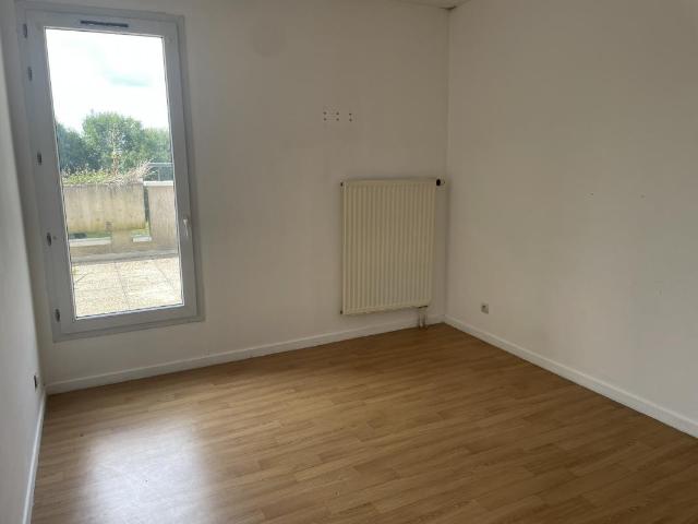 Location Appartement Place Gaston Defferre, Charleville Mézières