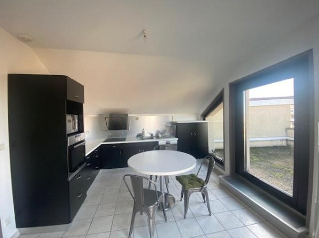 Location Appartement Place Geoffroy Guichard, Feurs