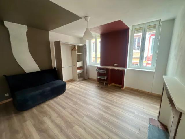 Location Appartement Place Henry Bordes, Tarbes