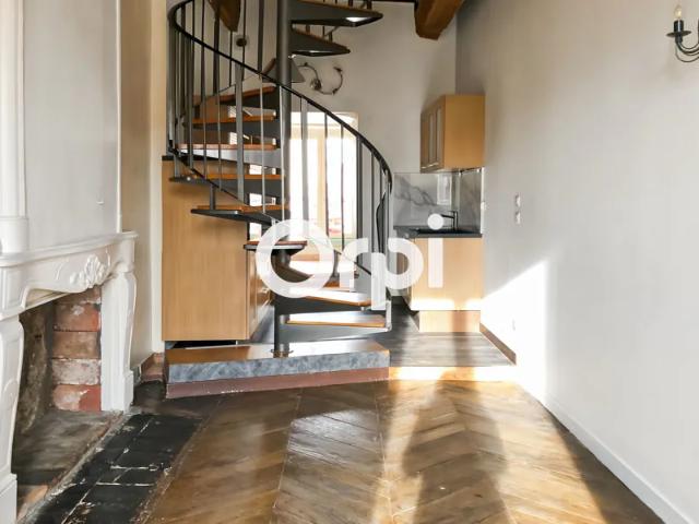Location Appartement Place J.B. Galland, Chazelles sur Lyon