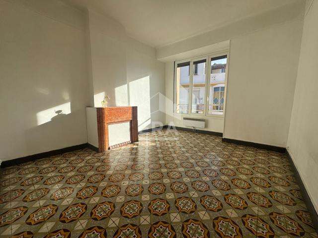Location Appartement Place Jean Moulin, Perpignan