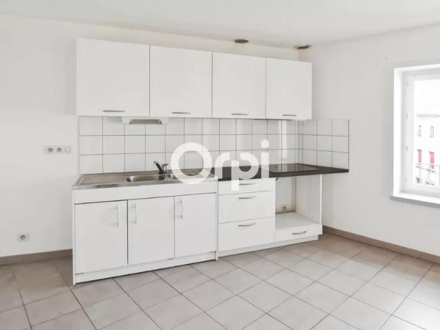 Location Appartement Chemin du Traversier, Larajasse