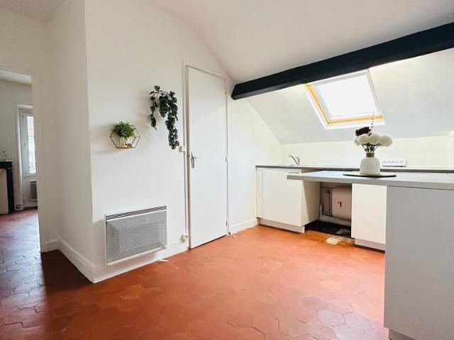 Location Appartement Place Léon Cassé, Corbeil Essonnes