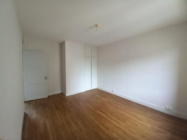 Location Appartement Place Marcellin Vollat, Digoin