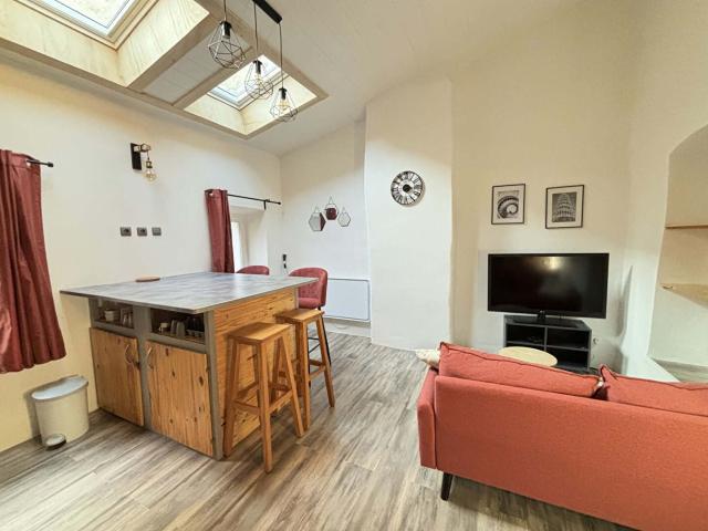 Location Appartement Place Maurice Faure, Romans sur Isère
