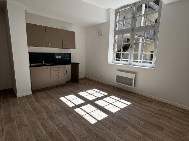 Location Appartement Place Nationale, Montauban