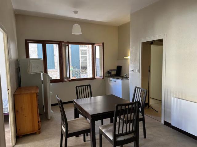 Location Appartement Place Paul Mercier, Largentière