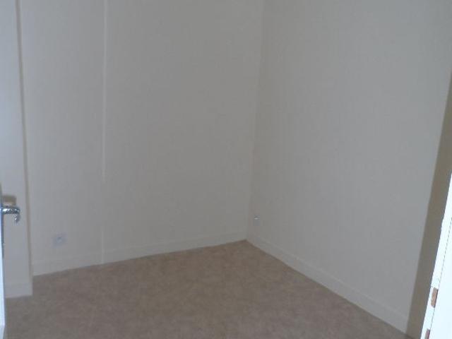 Location Appartement Place Quinefault, Château Gontier sur Mayenne