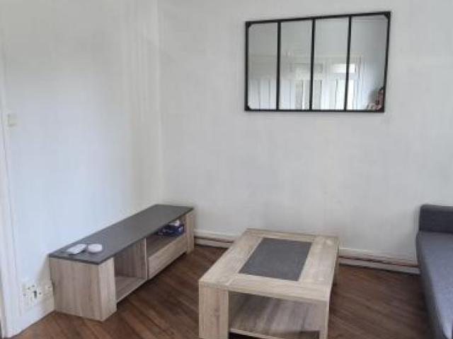 Location Appartement Place Roger Salengro, Nantes