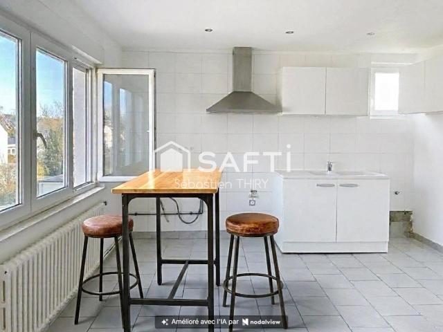 Location Appartement Place Roland Labbé, Gorcy