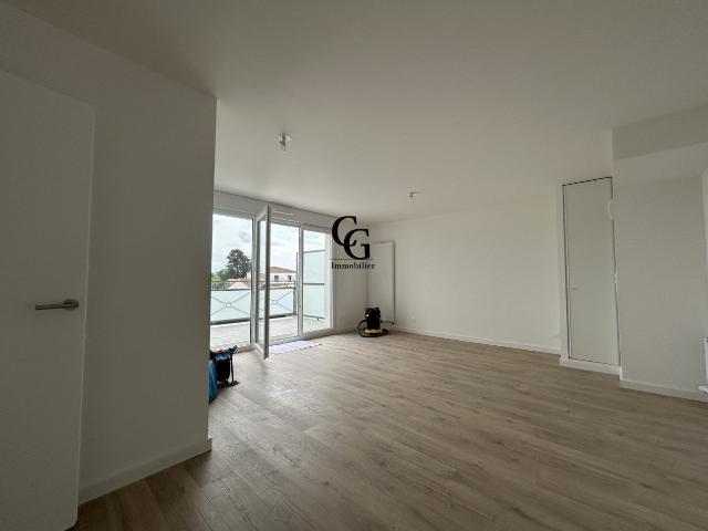 Location Appartement Place Saint Brice, Basse Goulaine