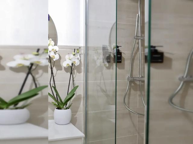 Location Appartement Place Saint François, Nice