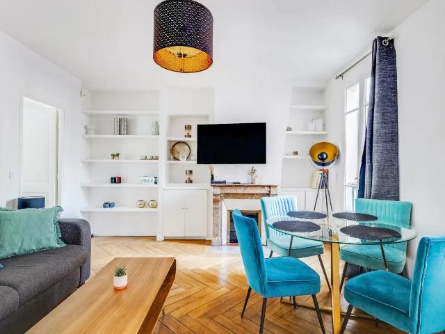 Location Appartement Place Saint Jean, Paris