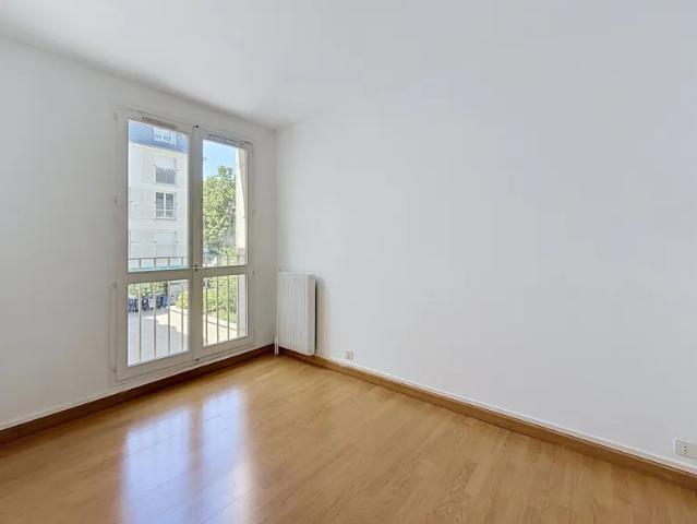 Location Appartement Place Saint Louis, Garches