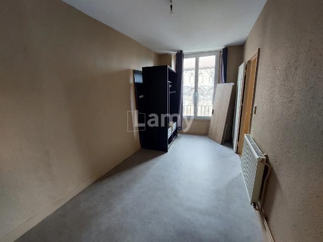 Location Appartement Place Saint Paul, Issoire