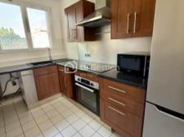 location appartement plessis trevise 3 pièces 57 m2 val de marne 94420 1263 € / mois
