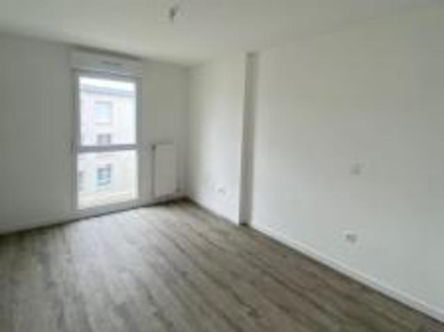 location appartement provins 3 pièces 61 m2 seine et marne 77160 885 € / mois