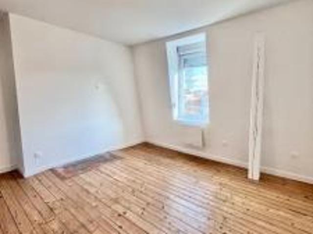 location appartement proche centre ville 2 pièces 30 m2 aube 10000 480 €