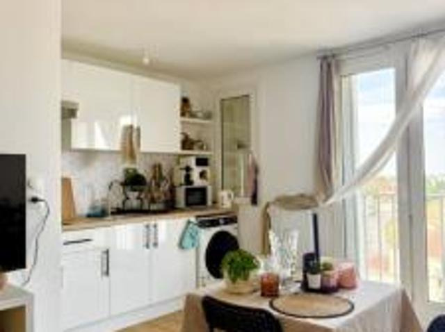 location appartement proche gare 1 pièce 26 m2 aube 10000 505 €