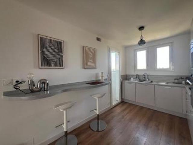 location appartement pres d'arenes 4 pièces 6800 m2 herault 34070 500 €