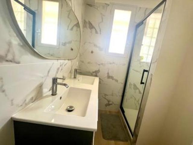 location appartement pres d'arenes 5 pièces 90 m2 herault 34070 500 €