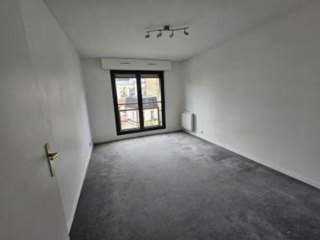 location appartement puteaux 1 pièce 21 m2 hauts de seine 92800 776 € / mois