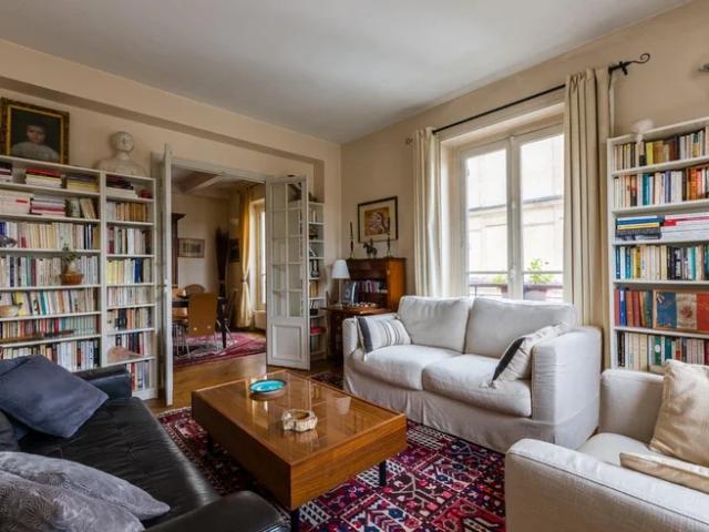 Location Appartement Quai aux Fleurs, Paris