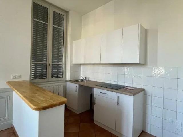 Location Appartement Quai Claude Bernard, Lyon