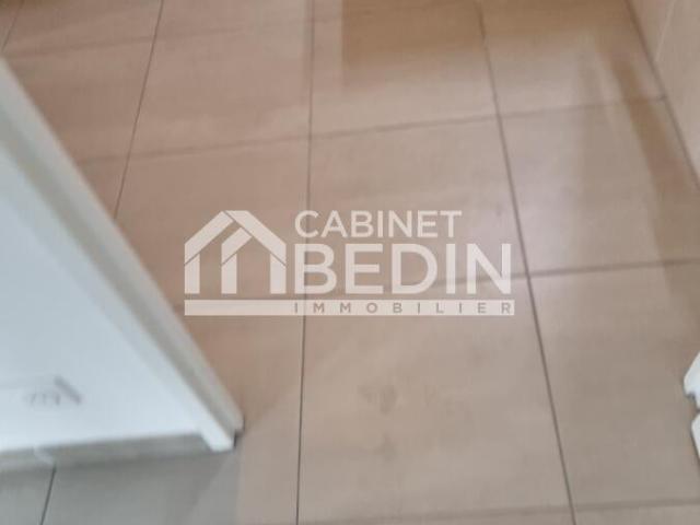 Location Appartement Quai de Brazza, Bordeaux