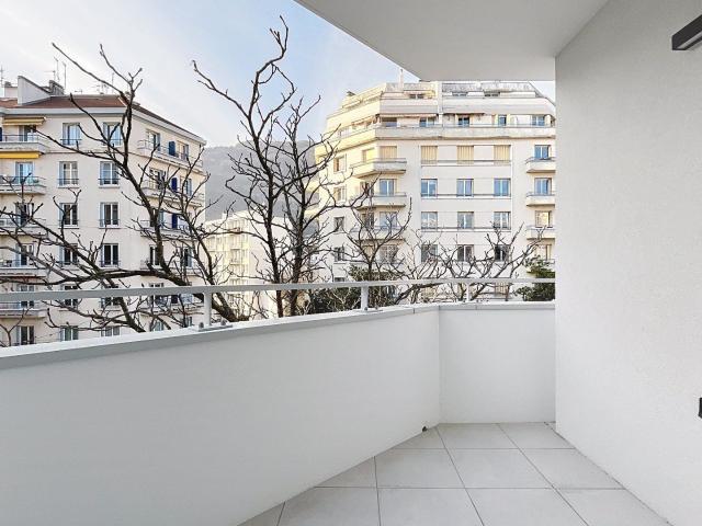 Location Appartement Quai des Allobroges, Grenoble