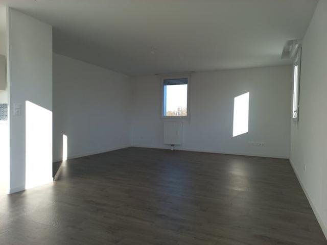 Location Appartement Quai des Hennuyers, Maubeuge