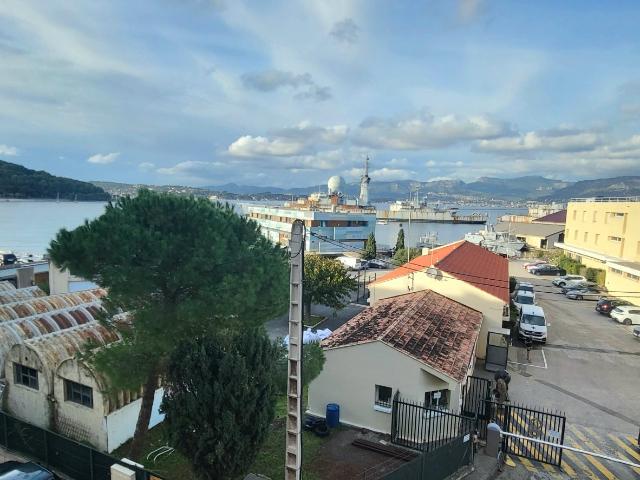 Location Appartement Quai Jean Jaurès, Saint Mandrier sur Mer