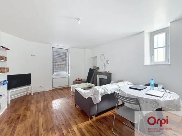 Location Appartement Quai Rouget de Lisle, Montluçon