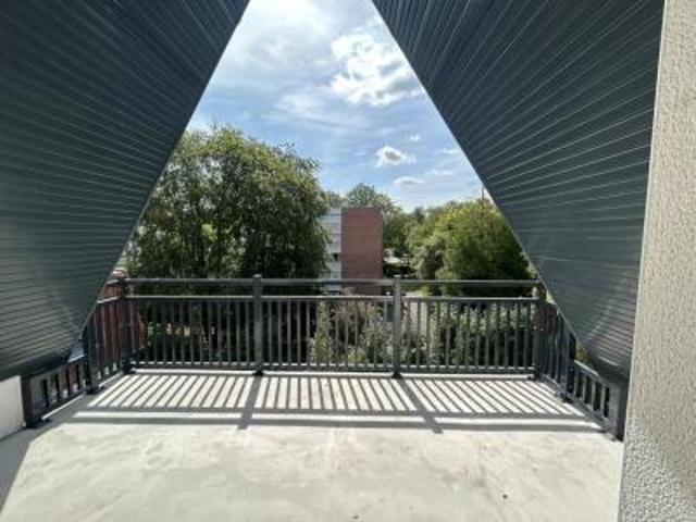 location appartement quievrechain 4 pièces 92 m2 nord 59920 1560 € / mois