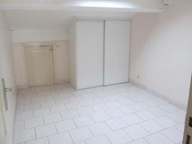 location appartement rauzan 3 pièces 55 m2 gironde 33420 500 € / mois
