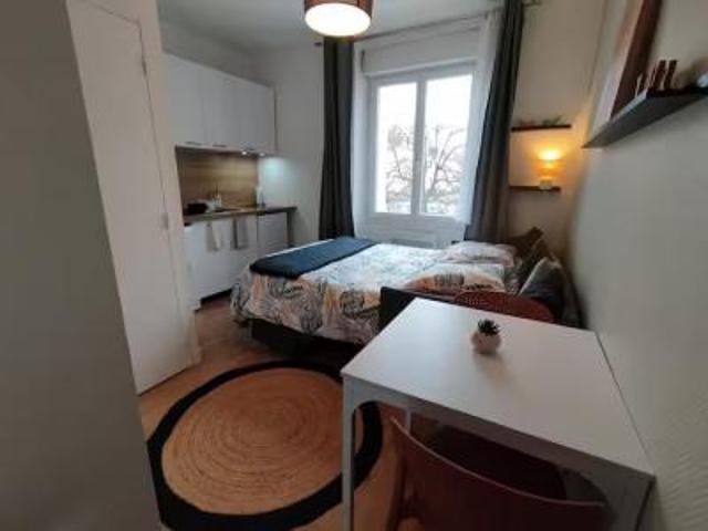 location appartement rennes 1 pièce 15 m2 ille et vilaine 35000 620 € / mois